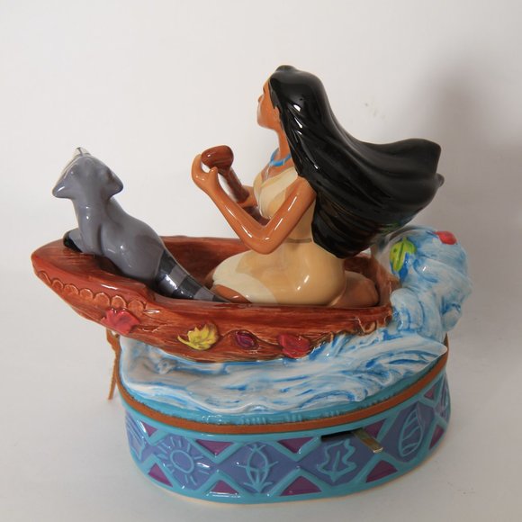 RARE & VINTAGE - Pocahontas & Meeko in Canoe Music Box - Picture 3 of 4